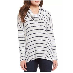 BOGO NWT Cowlneck striped high/ low top 1X